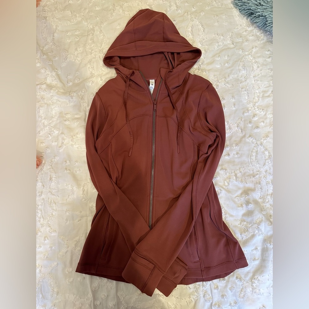LULULEMON HOODED DEFINE JACKET